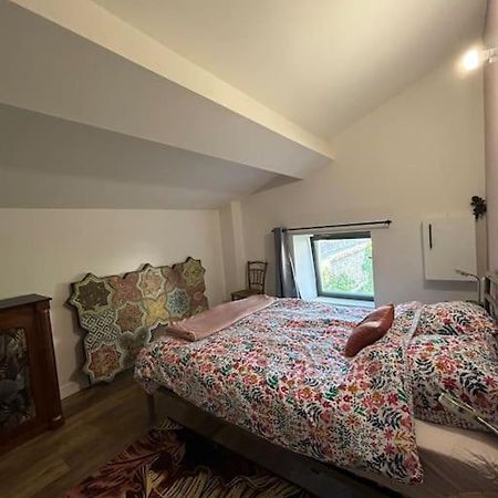 Charmante Maison Renovee Centre-Ville Balbigny Eksteriør bilde